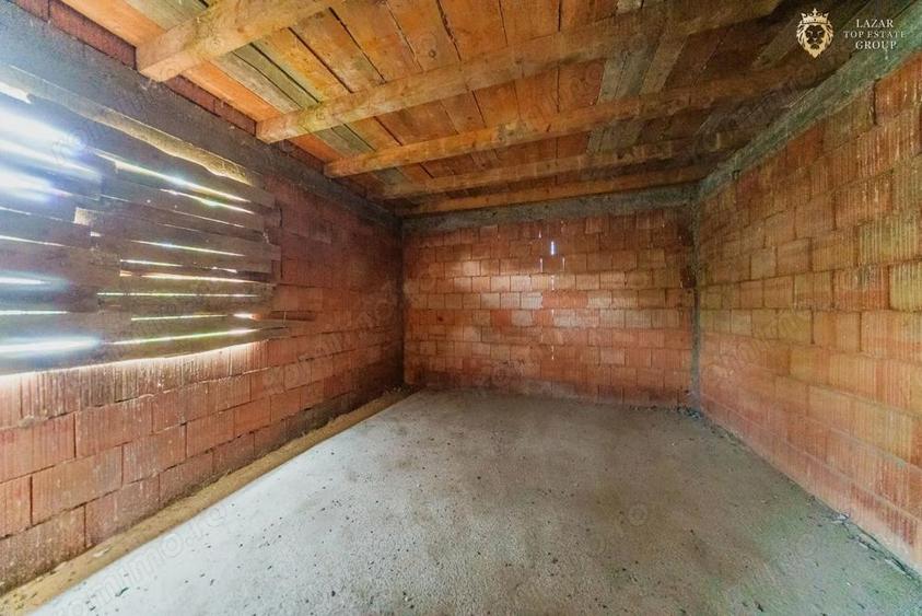 Casă cu 3 camere cu Teren 500 Mp în Vinga