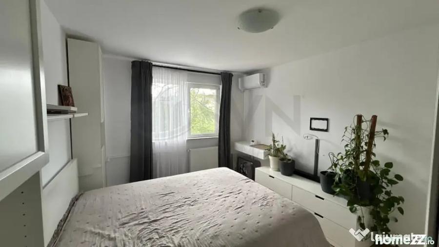 Apartament cu 3 camere decomandat în Domenii