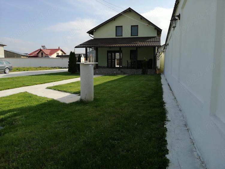 Casă cu 4 camere cu Teren 1530 Mp în Viișoara