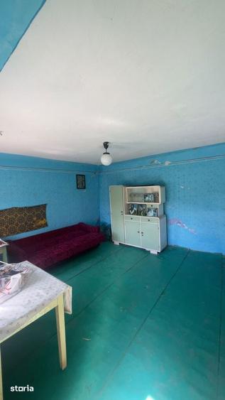 Casă cu 4 camere cu Teren 1735 Mp în Tolstoi