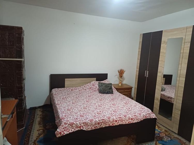 Casă cu 3 camere cu Teren 250 Mp în Central