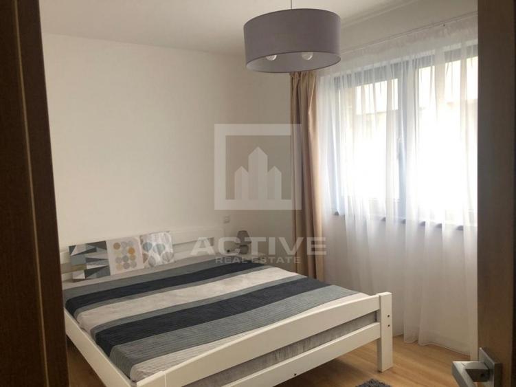 Duplex cu 4 camere cu Canalizare în Europa