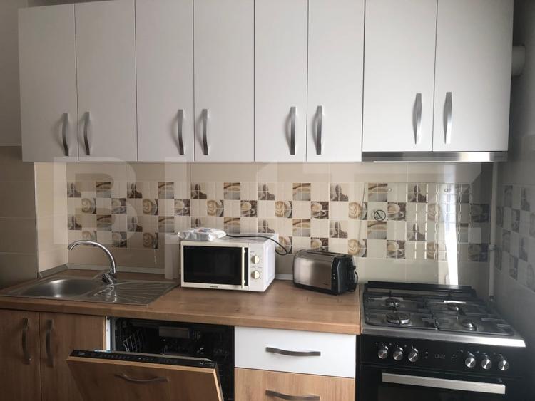 De inchiriat apartament 2 camere, 51 mp, zona M16 - 10