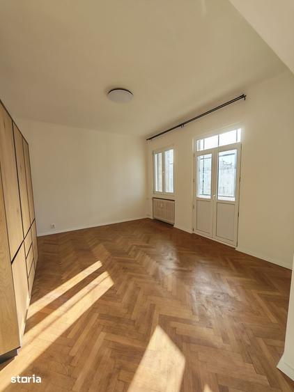 Apartament cu 3 camere în Gara de Nord