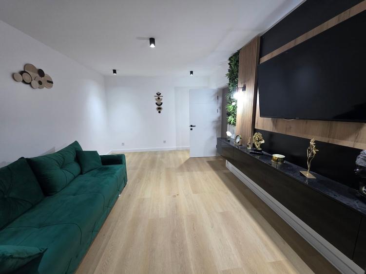 Apartament cu 2 camere decomandat în Tineretului