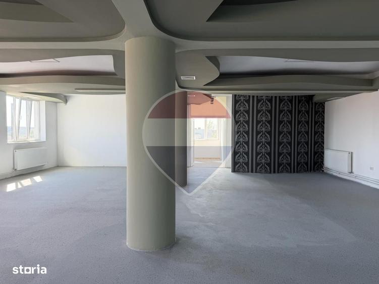 Spațiu comercial, de 349 mp, în Central