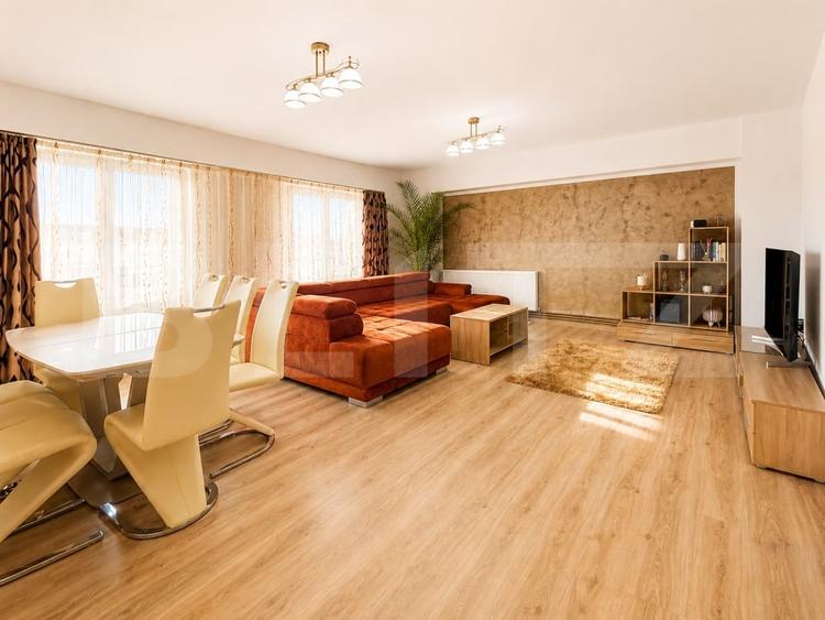 Apartament cu 3 camere decomandat, mobilat în Complex Studențesc