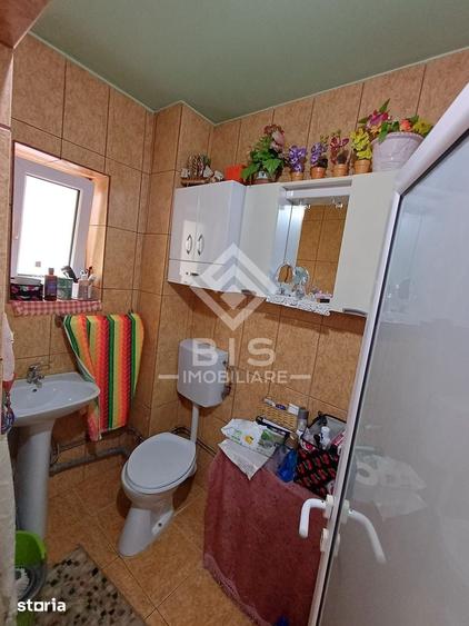 Casă cu 4 camere decomandat cu Teren 300 Mp în Independenței