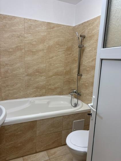 Apartament cu 2 camere semidecomandat în Sebastian
