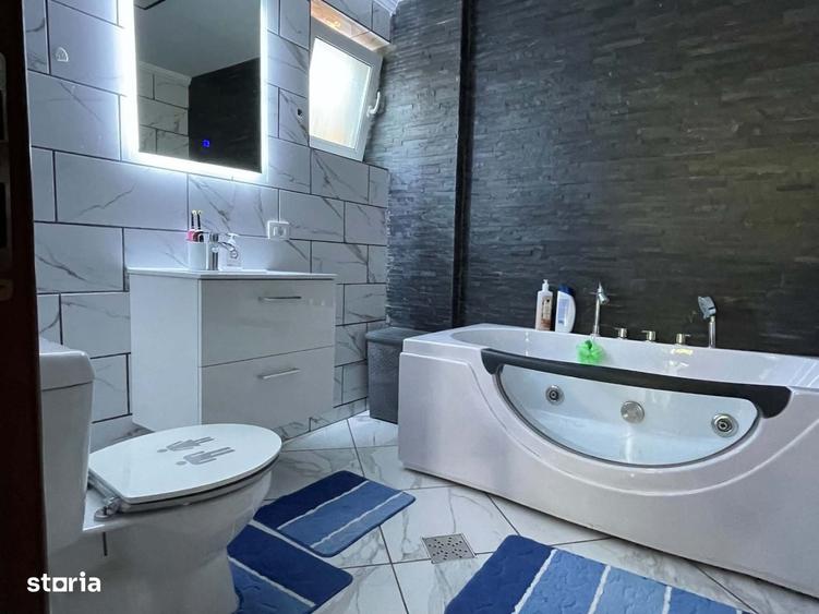 Casă cu 4 camere în Văleni