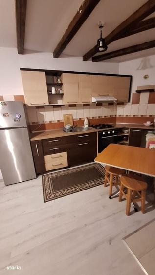 Apartament cu 3 camere în Sărărie