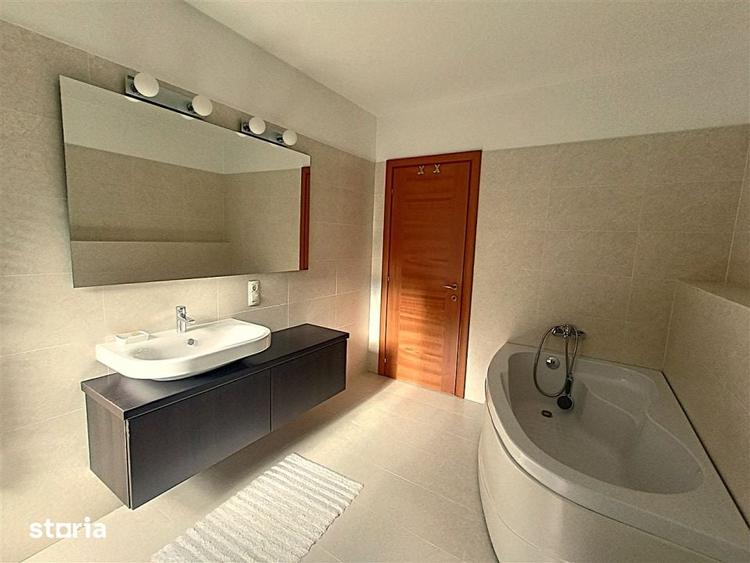 Apartament de lux in zona centrala cu 2 locuri de parcare - 13
