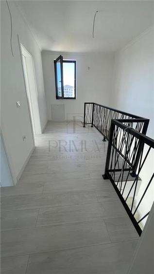 Duplex cu 3 camere cu Canalizare în Giroc