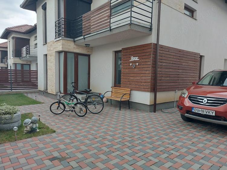 Casă cu Teren 250 Mp în Central