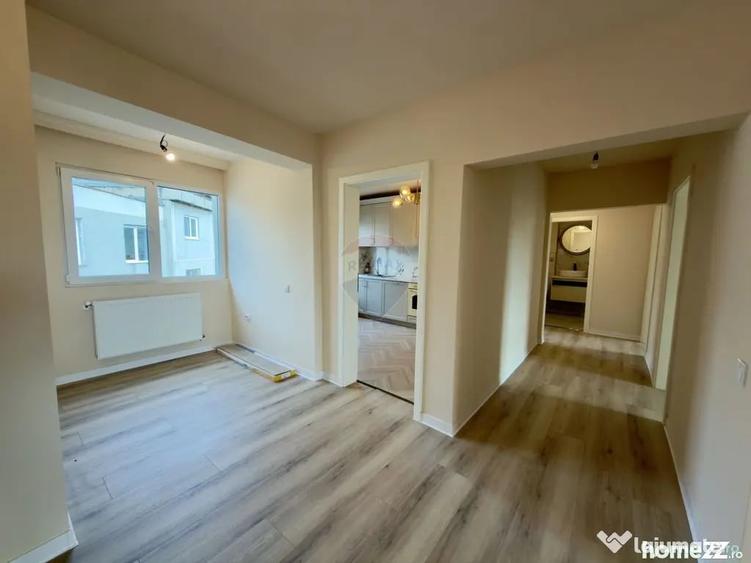 Apartament cu 4 camere decomandat în Iosia