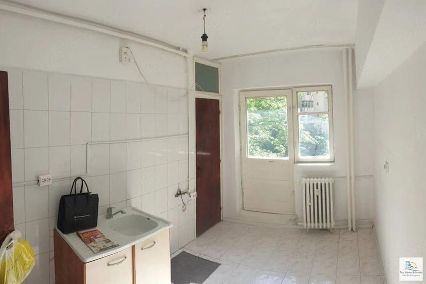 Apartament cu 2 camere decomandat în Crângași