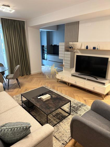 Apartament cu 2 camere semidecomandat, mobilat în Pipera