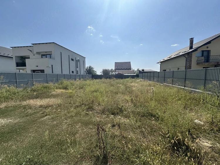 Teren de 496 mp, în Moșoaia