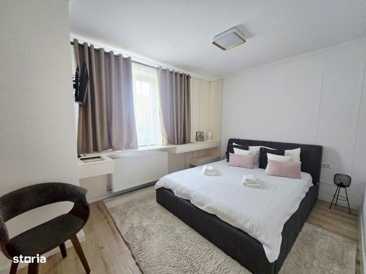 Apartament cu 3 camere semidecomandat în Ultracentral
