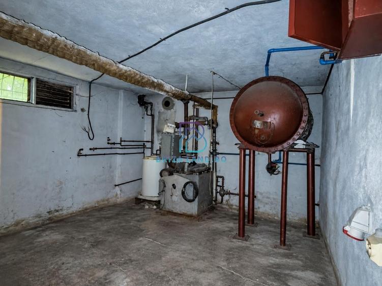 Casă individuală cu 6 camere cu Canalizare în Bucureștii Noi