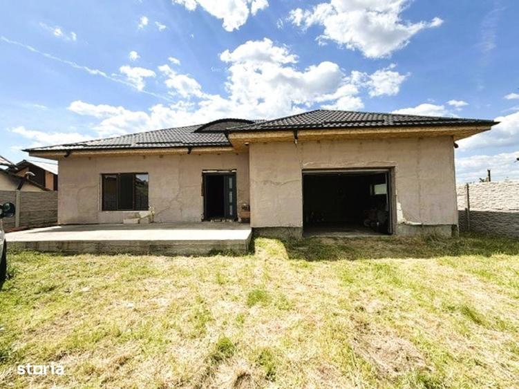 Casă cu 3 camere cu Teren 1188 Mp în Curtișoara