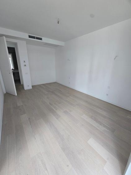 Apartament cu 2 camere semidecomandat în Barbu Văcărescu
