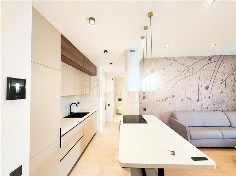 Apartament cu 2 camere semidecomandat, mobilat în Herăstrău