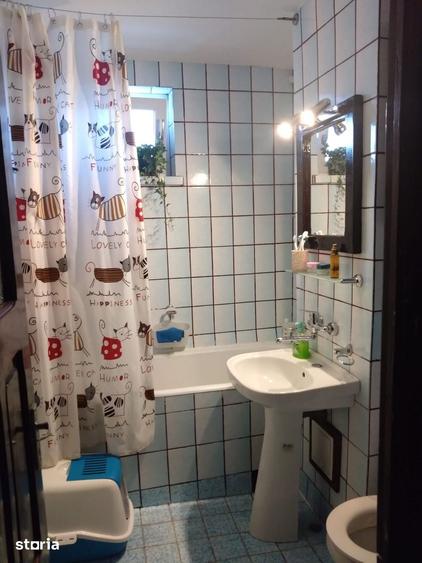 Apartament cu 2 camere decomandat în Dărmănești
