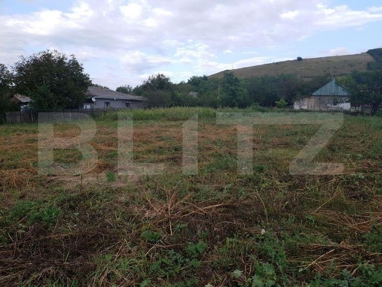 Teren Construcții intravilan de 1290 mp, în Miroslava