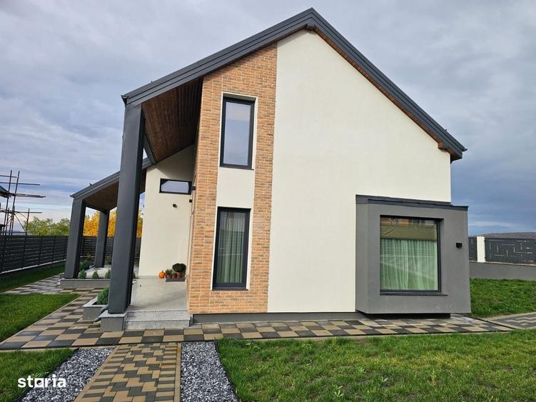 Casă cu 4 camere cu Teren 700 Mp în Bârnova