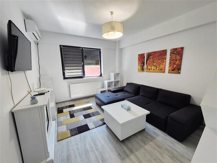 Apartament cu 2 camere semidecomandat în Miroslava