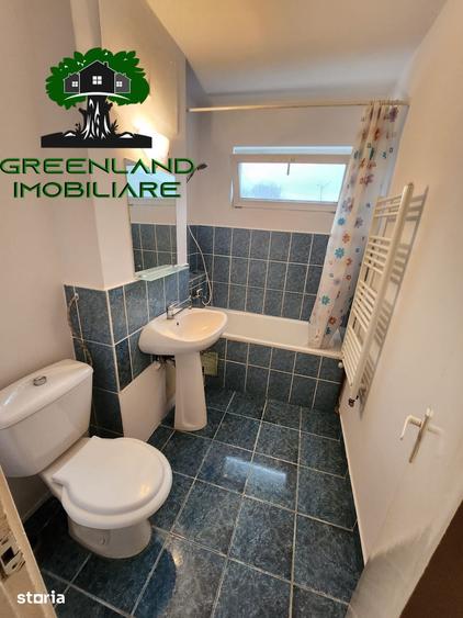 Apartament cu 2 camere semidecomandat în Podu Roș