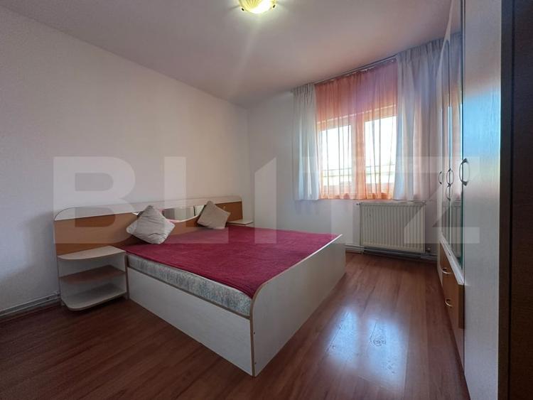 Apartament cu 4 camere semidecomandat, mobilat în Ultracentral