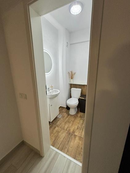 Apartament cu 3 camere decomandat în Cățelu
