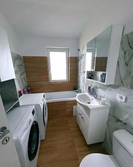 Apartament cu 3 camere decomandat în Giroc