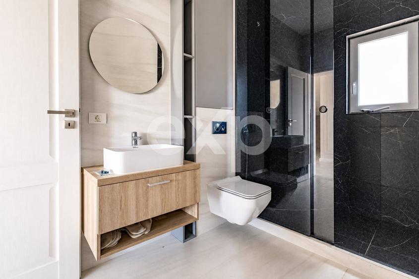 Casă individuală cu 5 camere cu Canalizare în Săcălaz