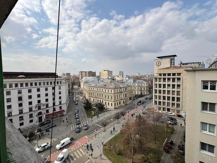 Garsonieră decomandată în Calea Victoriei
