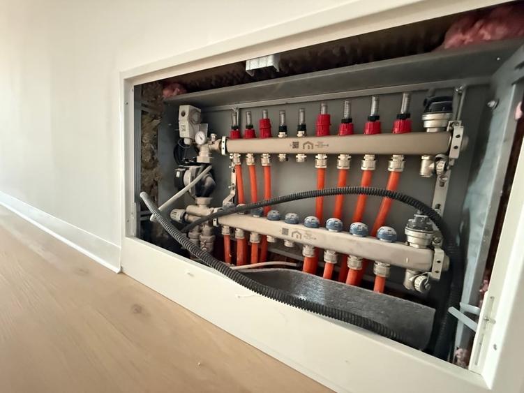Duplex cu 4 camere cu Canalizare în Ghiroda