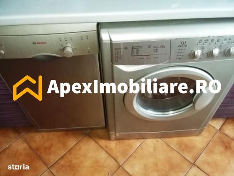 Apartament cu 3 camere decomandat în Giurgiului