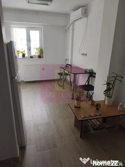 Apartament cu 3 camere decomandat în Decebal