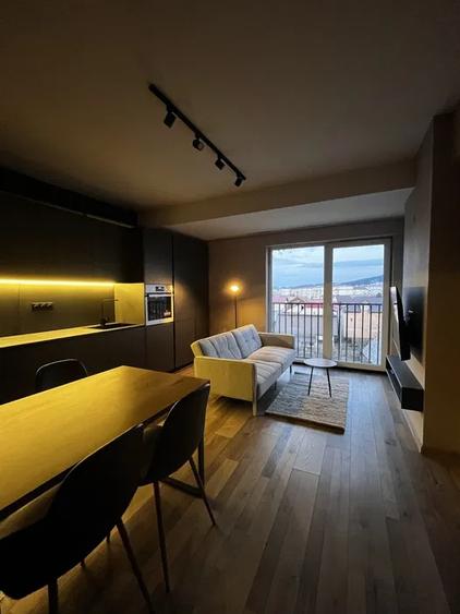 Apartament cu 2 camere semidecomandat, mobilat în Florești — fotografia 3