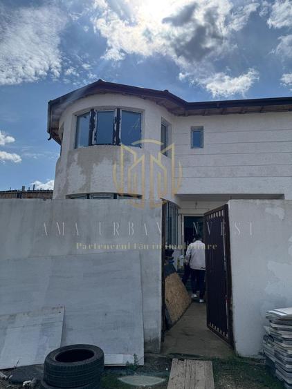Casă individuală cu 5 camere cu Canalizare în Tunari