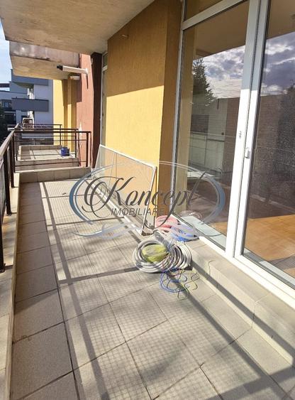Apartament cu 2 camere semidecomandat, mobilat în Borhanci