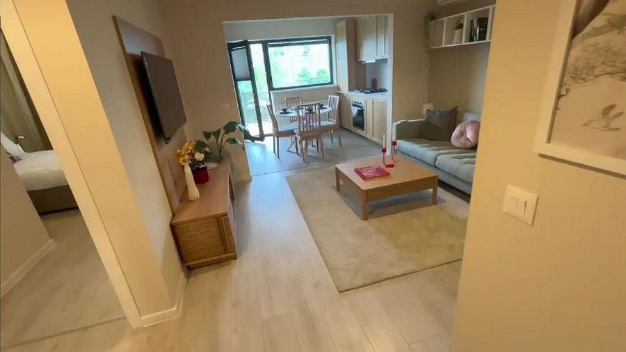 Apartament cu 2 camere decomandat, mobilat în Titan