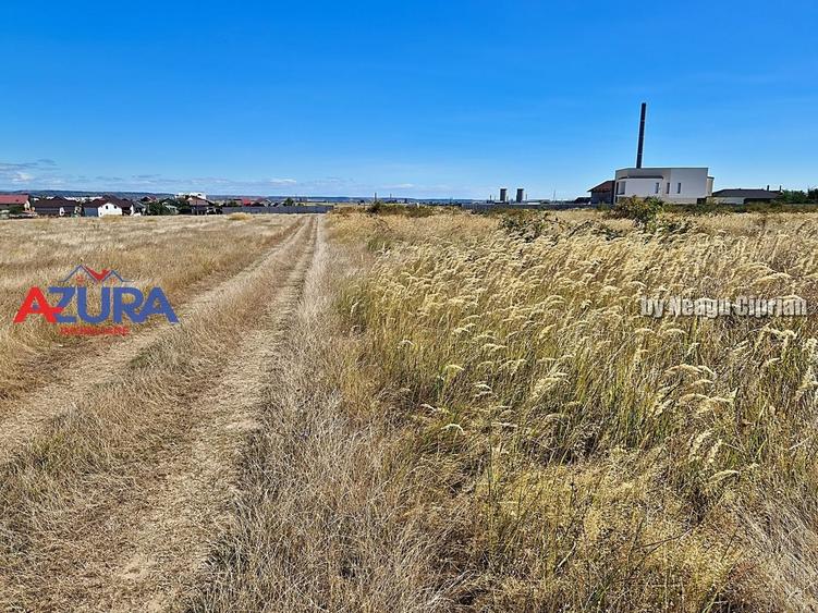 Teren Construcții intravilan de 2000 mp, în Bradu