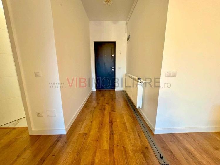 Apartament cu 3 camere semidecomandat în Crângași