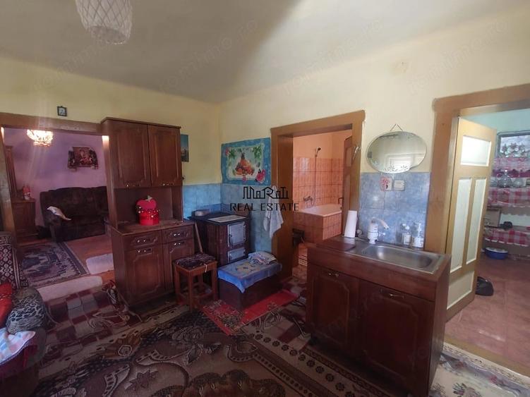 Casa si Teren Criscior - 5