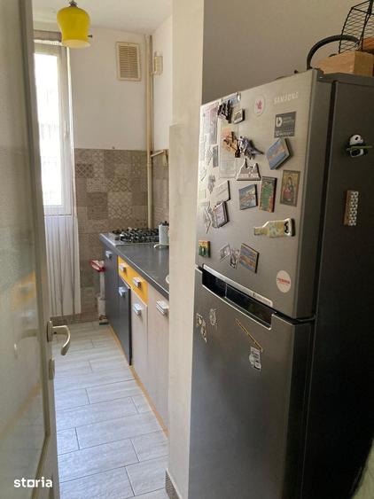 Apartament cu 4 camere în Drumul Taberei