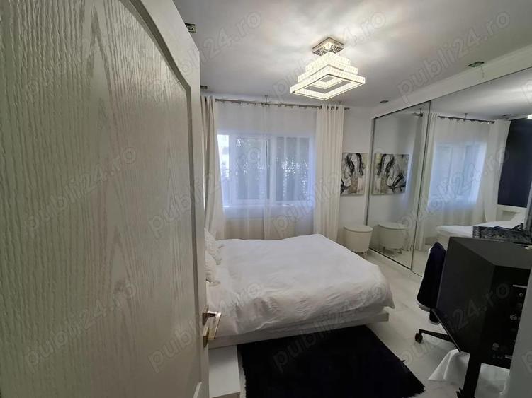 Apartament cu 3 camere semidecomandat în Breazu