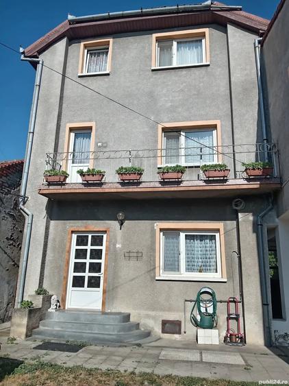 Casă cu 6 camere cu Teren 749 Mp în Elisabetin